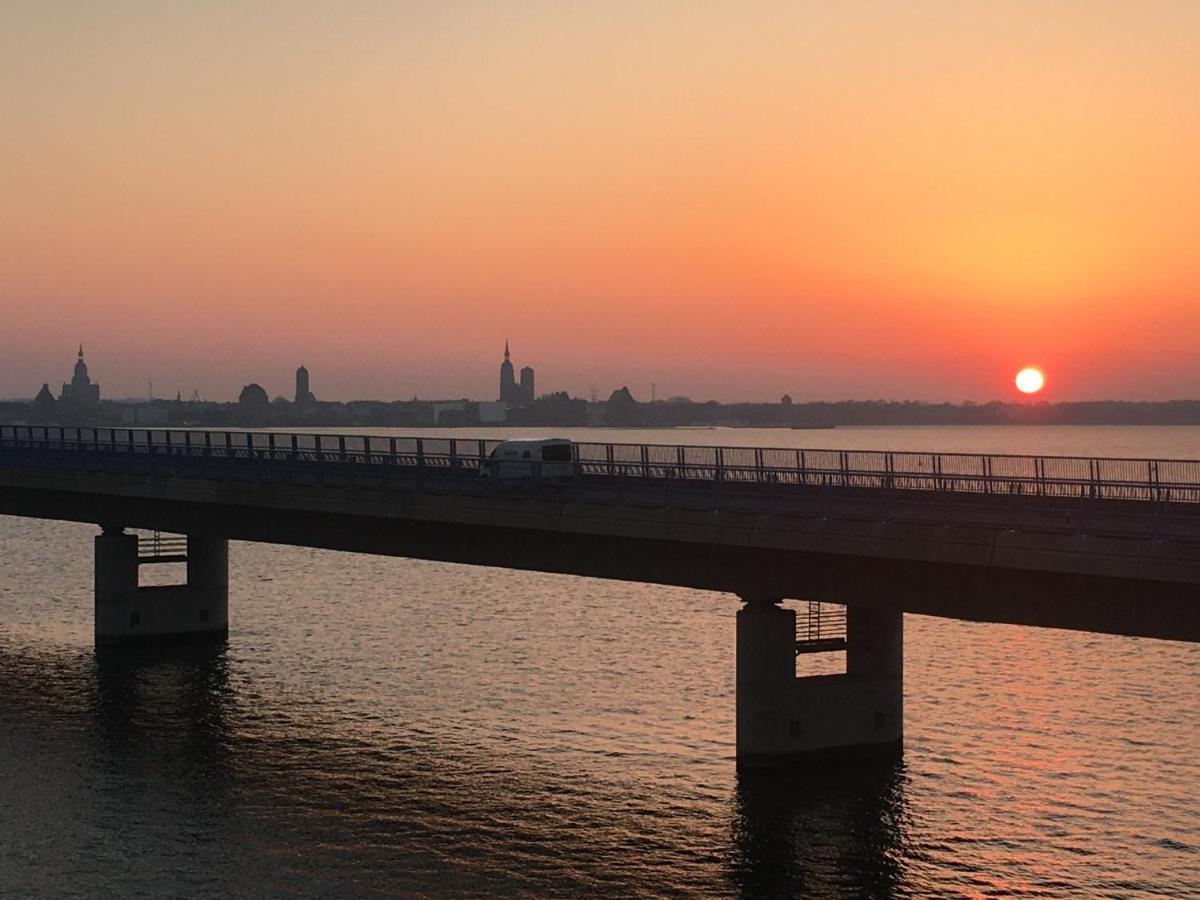 Strandgut und Feuerstein Gustow  Exterior foto